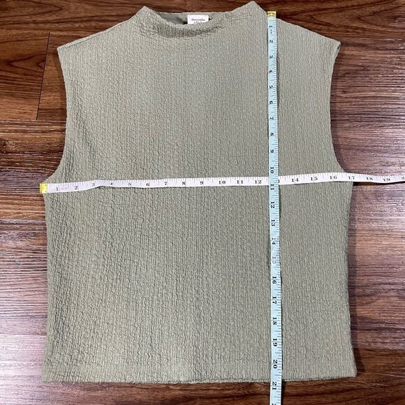 Abercrombie & Fitch High Neck Textured Fitted Sage Green Blouse Tank Top Size M - Picture 3 of 5